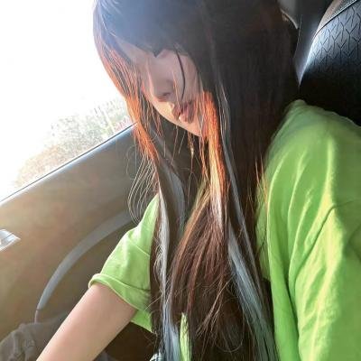 公寓里的两个女人